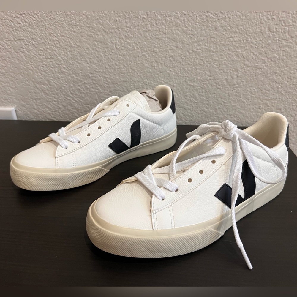 Veja Campo leather sneakers